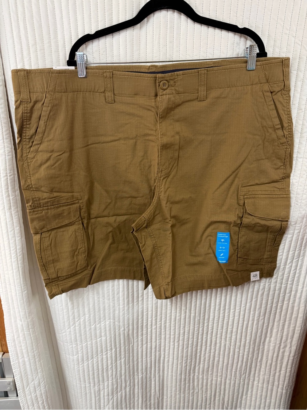 Sonoma Men's Cargo Shorts in Tan Size 48